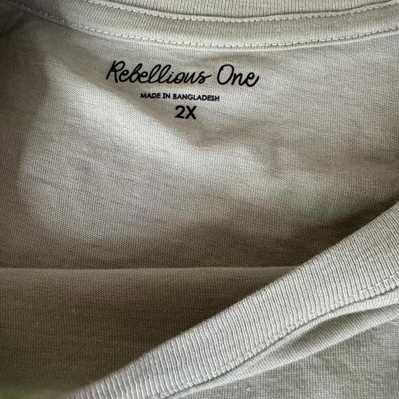 Rebellious One Distressed Cactus Graphic Light Green Tee 0 NWT - Picture 5 of 5